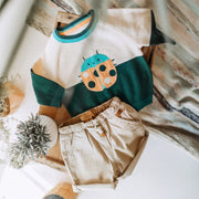 Chandail de maille à manches longue vert, crème et motif jacquard insecte, bébé || Long sleeve knitted sweater in green, cream and insect jacquard pattern, baby