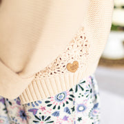 Veste de maille à manches longues crème en crochet, enfant || Cream long sleeves knit vest in crochet, child