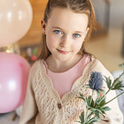 Veste de maille à manches longues crème en crochet, enfant || Cream long sleeves knit vest in crochet, child