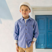 Photo d'un enfant portant la chemise bleu chiné en coton chambray, enfant