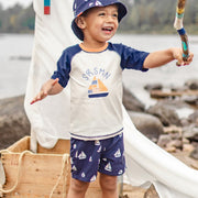Bermuda de bain marine à motif de voiliers, bébé || Navy swimming bermuda with sailboat print, baby