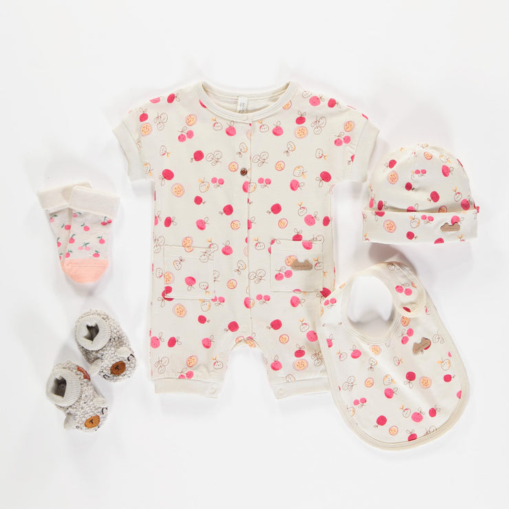 Bavoir crème avec motif de cerises en coton biologique, naissance