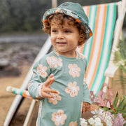 Chapeau de soleil vert réversible à motif de feuilles tropicales, bébé || Green reversible bucket hat with tropical leaf pattern, baby