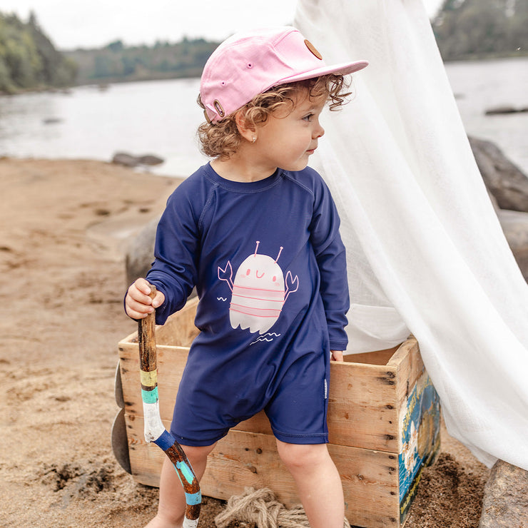 Maillot de bain une-pièce marine avec une illustration d’écrevisse, bébé || Navy one-piece swimsuit with crayfish illustration, baby