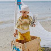 Short coupe régulière jaune en twill très extensible, bébé || Yellow regular fit short in stretch twill, baby