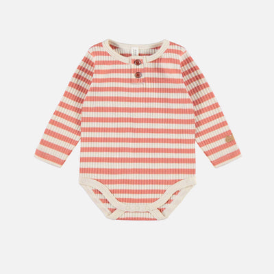 Cache-couche à manches longues rayé orange et crème en tricot côtelé, naissance || Orange and cream striped bodysuit with long sleeves in rib knit, newborn