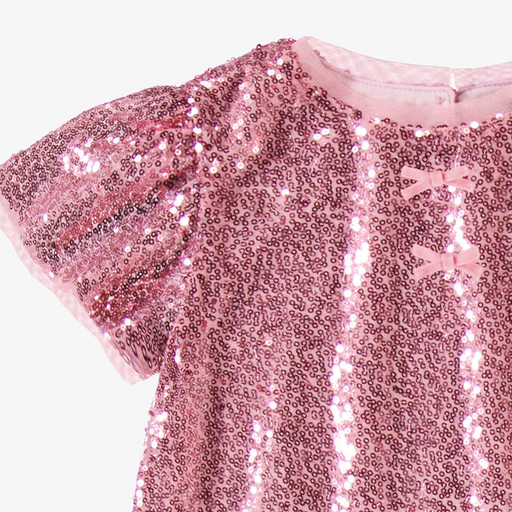 Zoom détails de la robe rose à paillettes, enfant