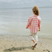 Pantalon crème cargo coupe régulière à jambes larges en denim twill extensible, enfant  || Cream cargo pants, regular fit, wide-leg in stretch twill denim, child