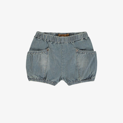 Short coupe décontractée en denim rayé, bébé  || Loose fit short in railraod denim, baby