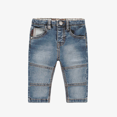Pantalon coupe ajustée en denim léger extensible, bleu moyen, bébé || Slim fit pants in light and stretch denim, baby