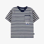 T-shirt à manches courtes de coupe décontractée blanc et marin à rayures, enfant || White and navy short sleeves relaxed fit T-shirt with stripes, child