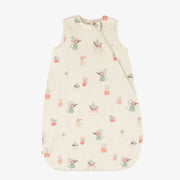 Gigoteuse crème matelassée à motif en mousseline, naissance || Cream quilted wearable blanket with pattern in muslin, newborn