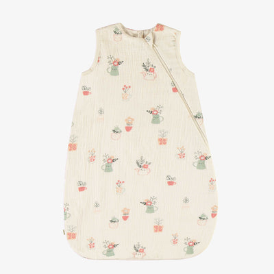 Gigoteuse crème matelassée à motif en mousseline, naissance || Cream quilted wearable blanket with pattern in muslin, newborn