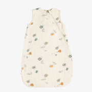 Gigoteuse crème matelassée à motif en mousseline, naissance || Cream quilted wearable blanket with pattern in muslin, newborn