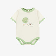 Cache-couche manches longues crème avec illustration en coton biologique, naissance || Cream short-sleeved bodysuit with an illustration in organic cotton, newborn