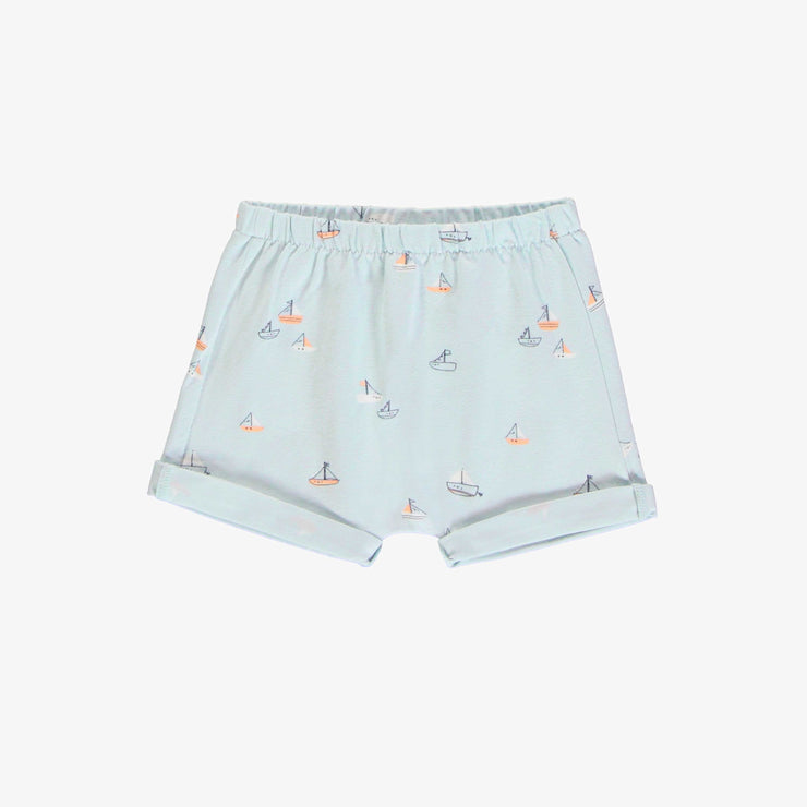 Ensemble deux-pièces bleu pâle avec motif de voiliers en jersey biologique, naissance || Light blue two-pieces set with sailboat print in organic jersey, newborn