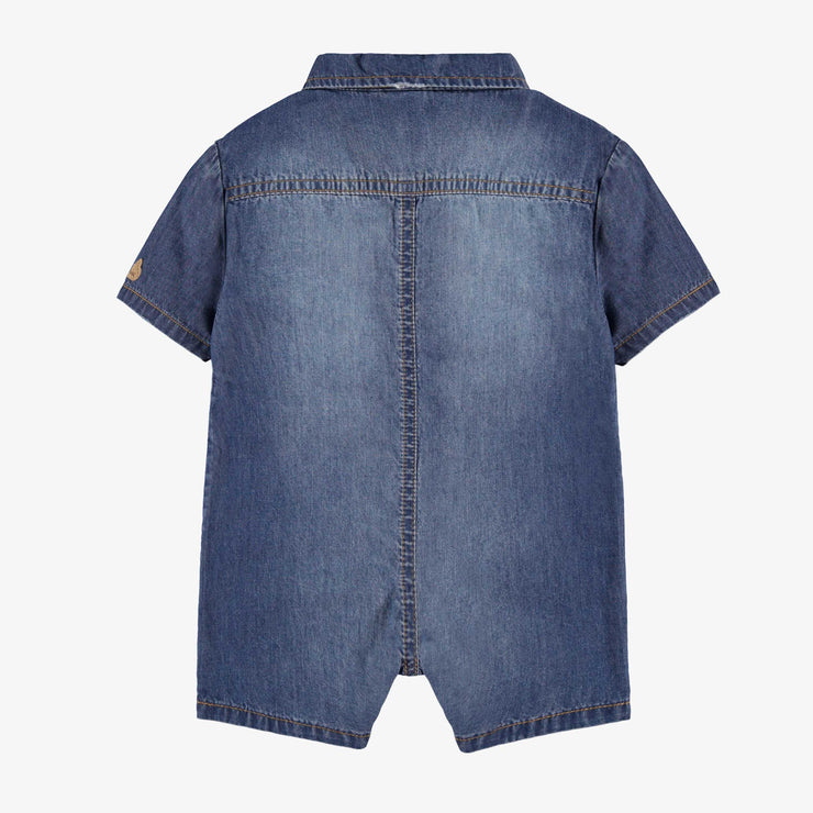 Dos de la barboteuse en denim bleu moyen à col chemisier, naissance
