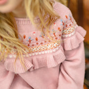 Robe en tricot rose à manches longues avec motif jacquard fleuri, enfant || Long-sleeved pink knit dress with floral jacquard pattern, child